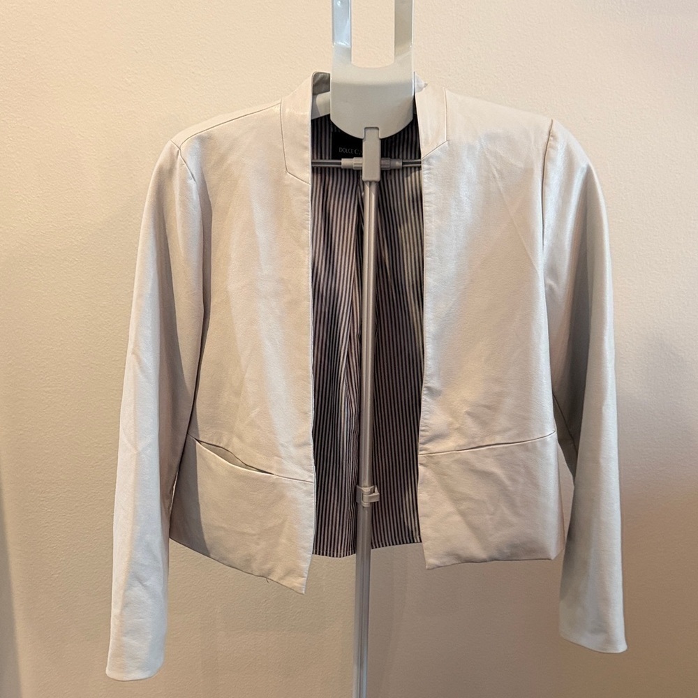 Dolce Cabo light Gray Faux Leather Blazer - Picture 8 of 10